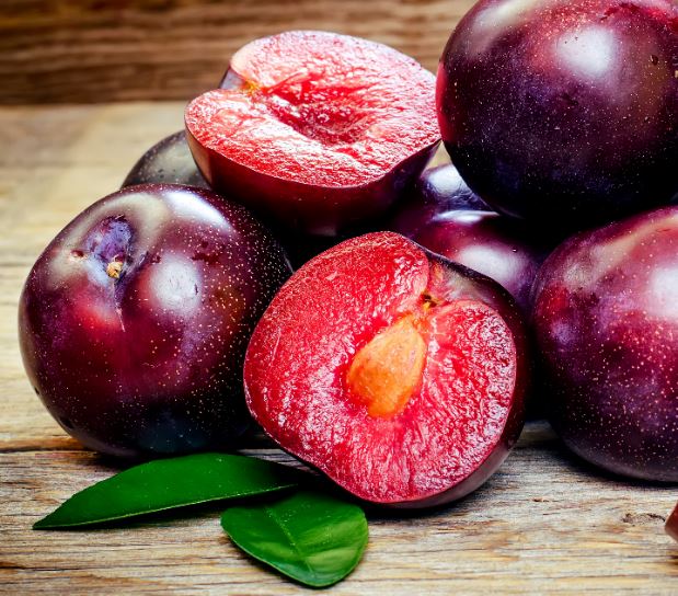 Plums,Prunes